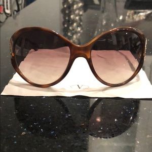 Valentino sun glasses